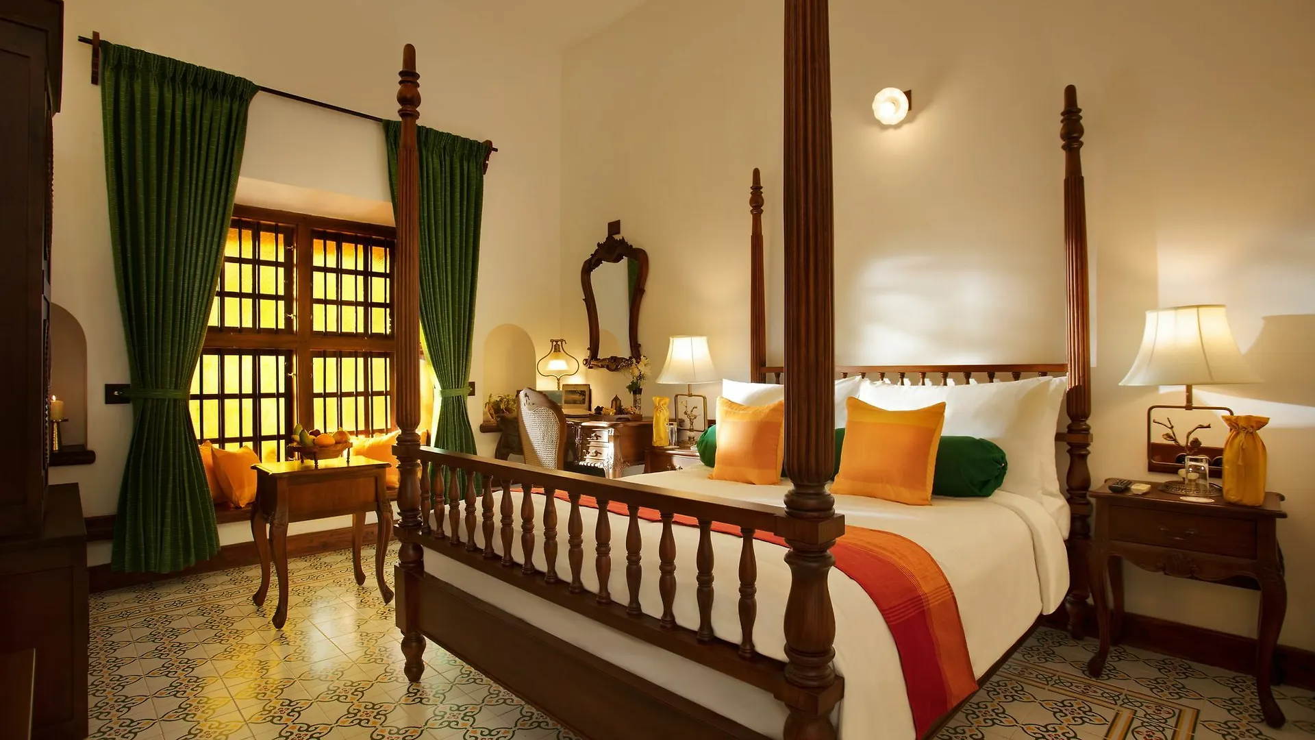 ***** Hotel Forte Kochi India